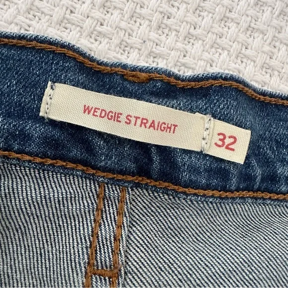 Levi's Wedgie Straight Leg Jeans Womens 32 Classic Button Fly Stretch Denim - Picture 9 of 10